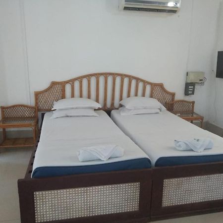 Kadmath Beach Resort Kadmath Island Dış mekan fotoğraf
